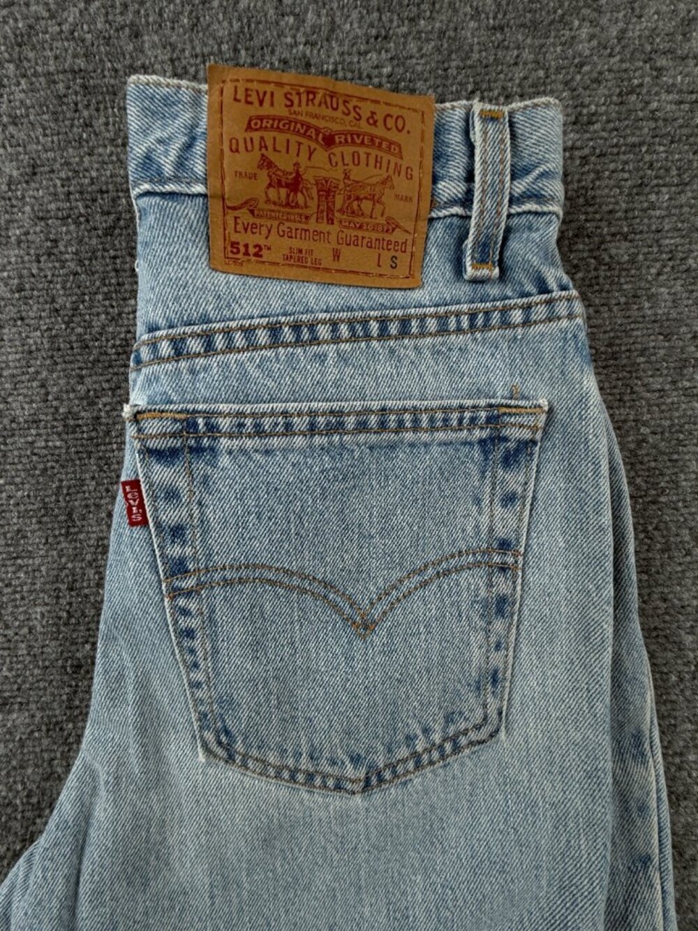 VTG Levi’s 512 Light Wash Slim Fit Tapered Leg Denim Jean Fact. 511M Women 28x28